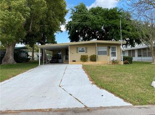 1120 Elkhart Cir, Tavares, FL 32778