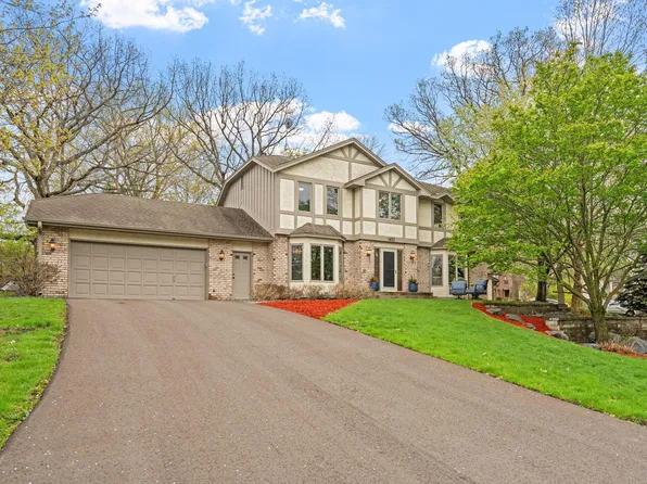 1452 Arden Oaks Dr, Arden Hills, MN 55112
