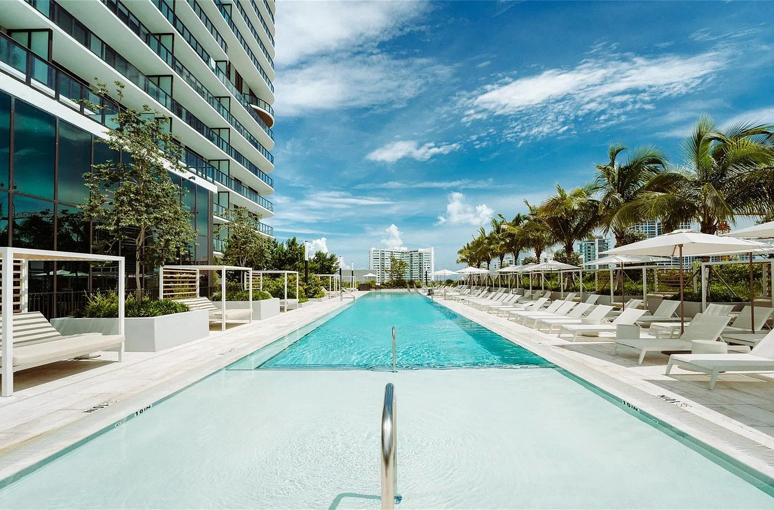1 bed, 1.0 bath, 466 sqft, $4,500 — Photo 2