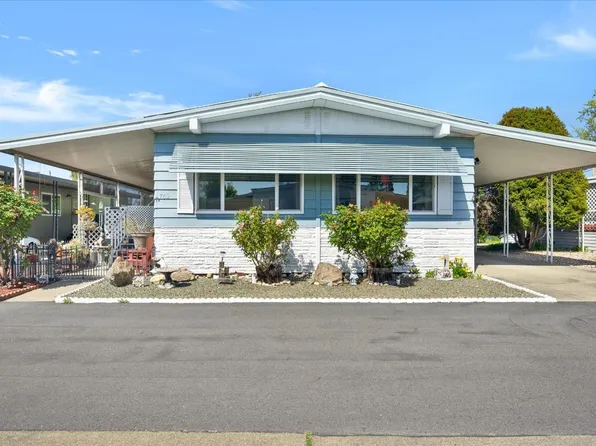 702 Sequoia Street, Windsor, CA 95492