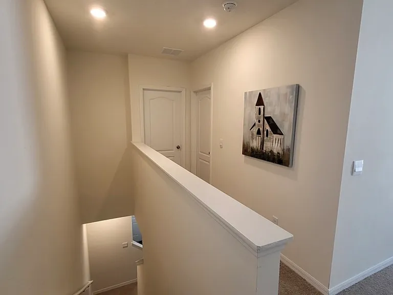 208 Reena Dr — Photo 3