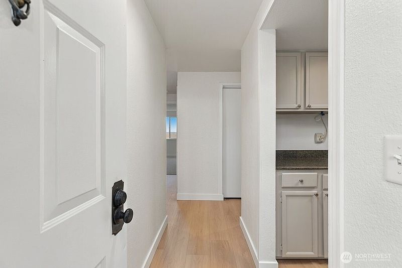 3rd image of 13235 12th Avenue SW #112