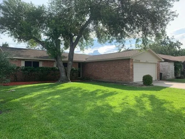 17006 Barcelona Dr, Friendswood, TX 77546