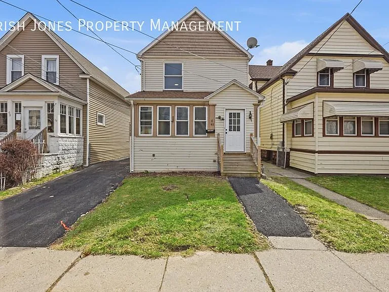 61 Princeton Pl #2 — Photo 1