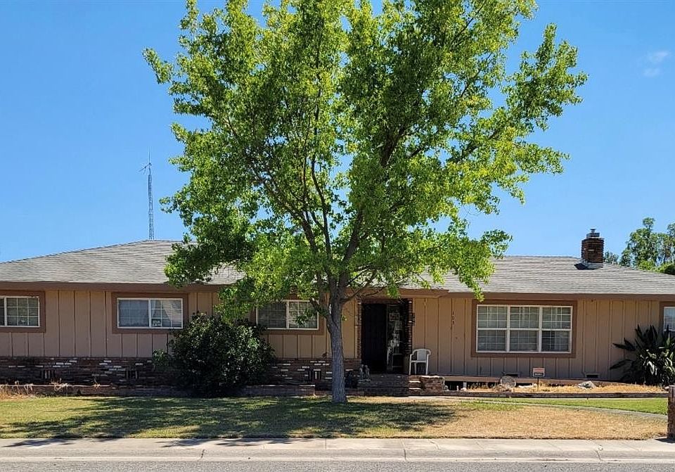 2nd image of 103 Walnut Tree Dr