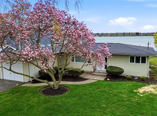 2484 River Rd, Niagara Falls, NY 14304