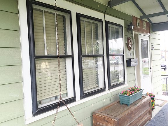 5th image of 425 Lincoln Ave