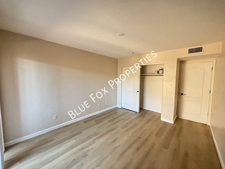 322 N Hasman Dr — Photo 17