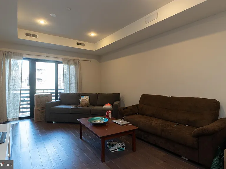 938 New Market St #304 — Photo 6