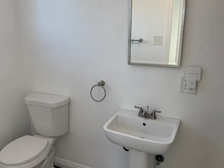 5277 Peacock Ln — Photo 2
