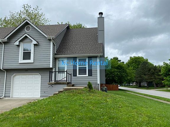 2nd image of 1422 SE 7th Pl