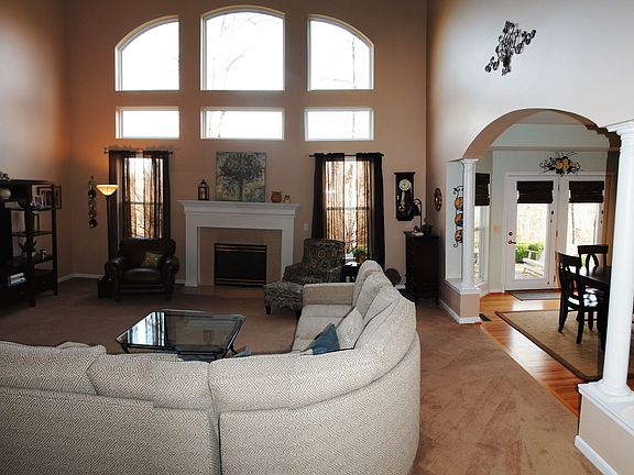 3rd image of 5159 Riverstone Dr
