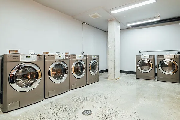 Rented by Nooklyn NYC LLC | media 46