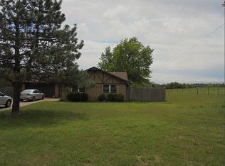 903 14th St, Maysville, OK 73057