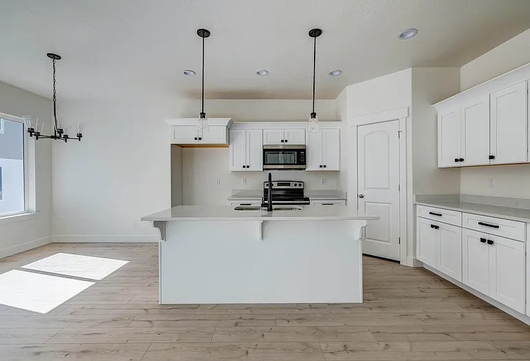 981 W Coral Charm Way #1 — Photo 5