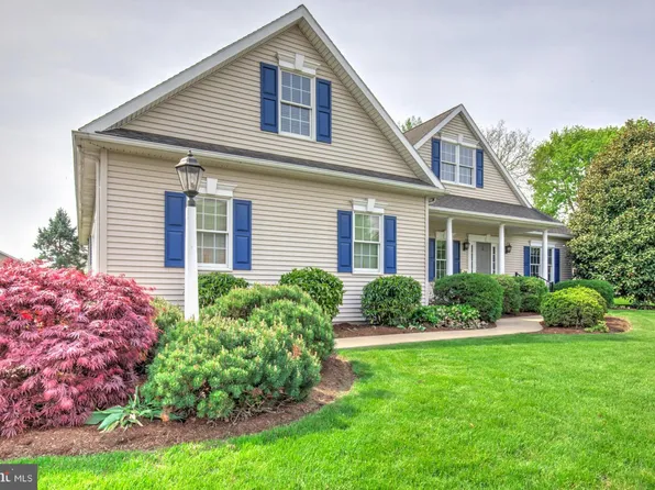 305 Miller St, Strasburg, PA 17579