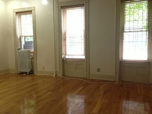 Rented by Rapid Williamsburg Inc. | media 27