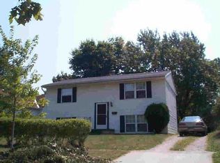 903 E Chestnut St, Bloomington, IL 61701