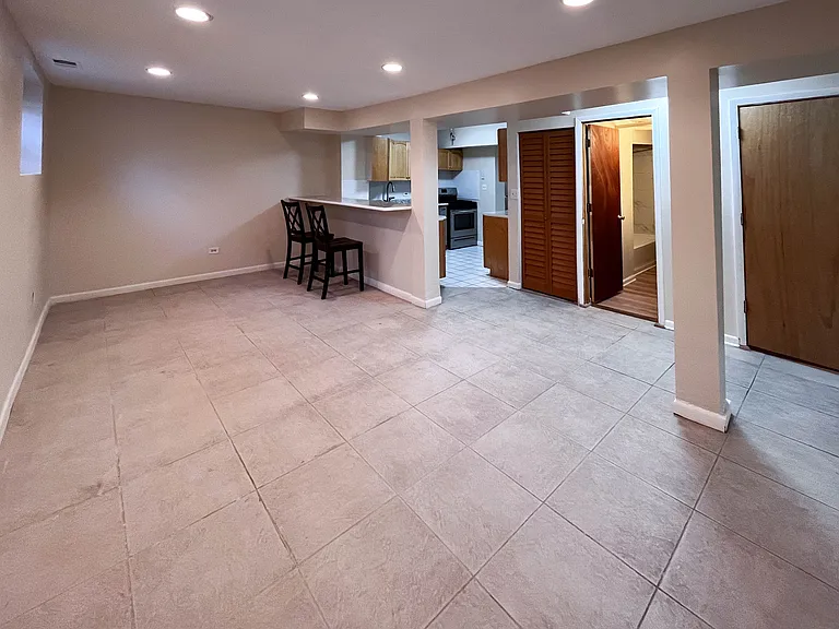 2237 N Kedzie Blvd #G — Photo 5