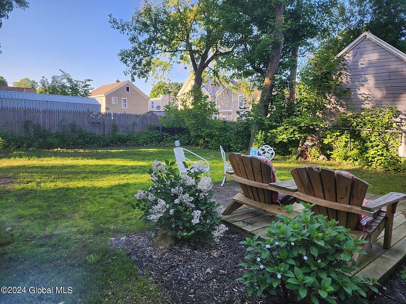 2nd image of 47 Hoosick Street