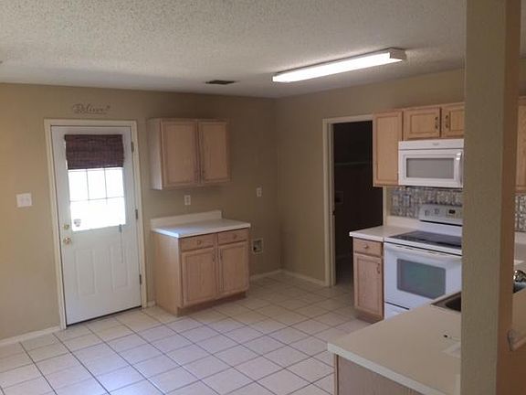 4th image of 5137 Cliff Oaks Dr