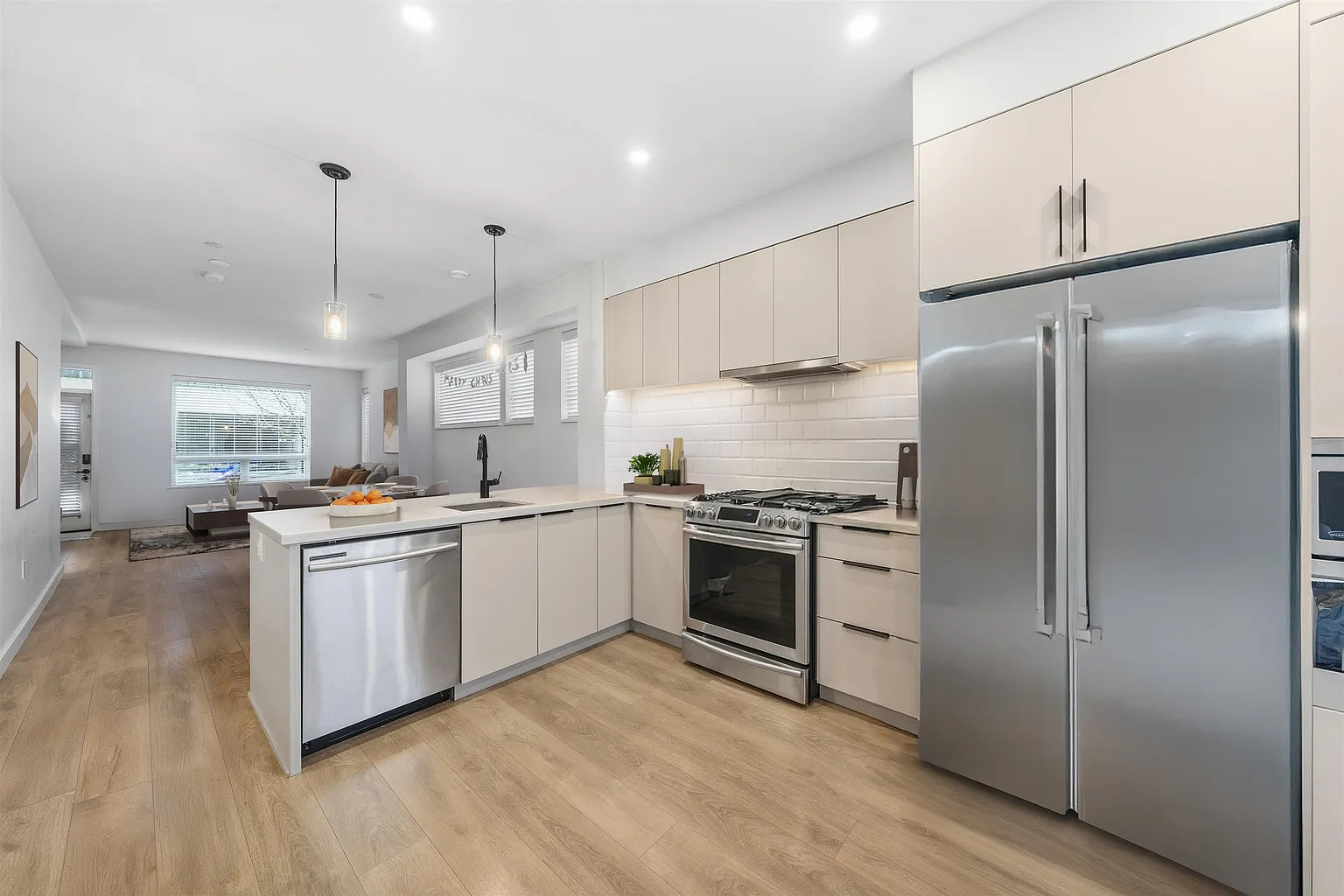 3021 Saint George St #601 photo 1