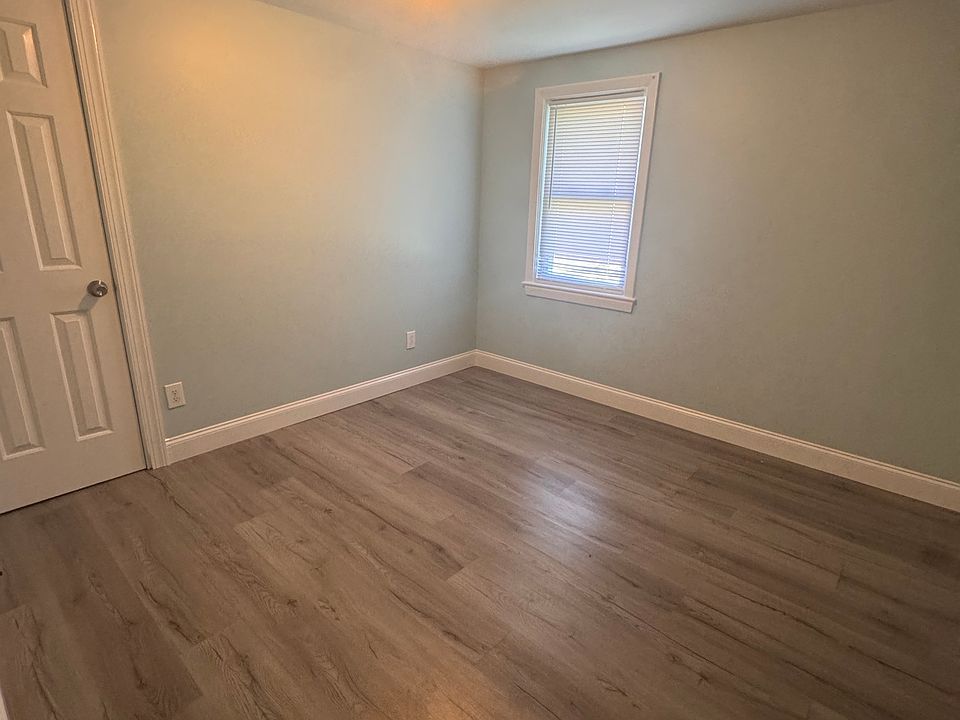1st image of 102 Evans St