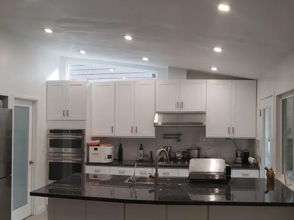 15215 Chalon Cir, Irvine, CA 92604