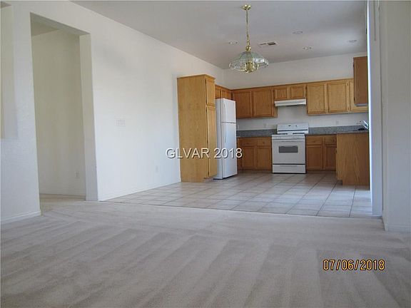 4th image of 3226 Crown Cove Ct