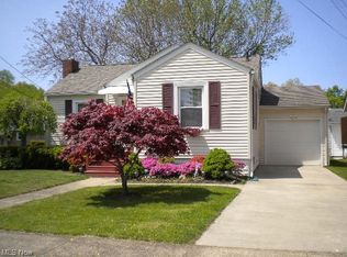 261 Fifield Ave, Conneaut, OH 44030