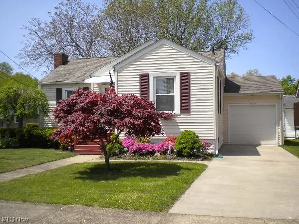261 Fifield Ave, Conneaut, OH 44030