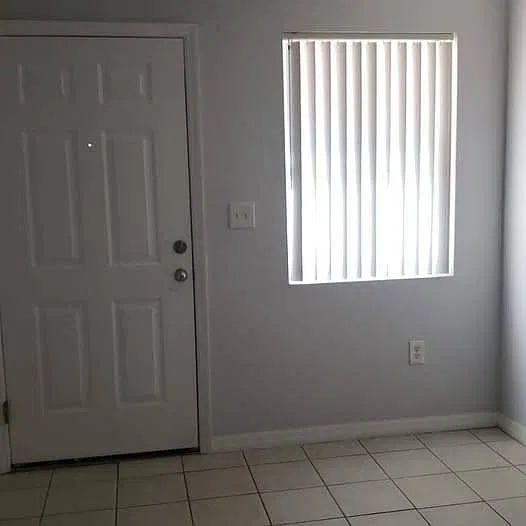 1 bed, 1.0 bath, $1,800 — Photo 2