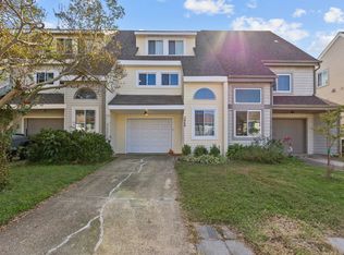 3860 Chimney Creek Dr, Virginia Beach, VA 23462
