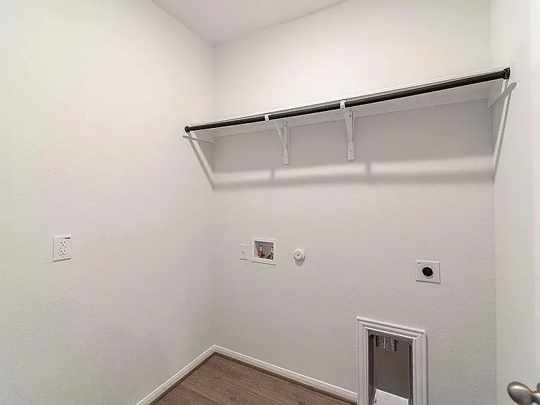515 Clearlake Dr — Photo 12