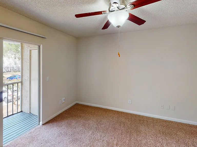Altamira Place Apartment Homes — Photo 65