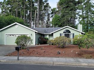 2277 Upas Pl, Florence, OR 97439