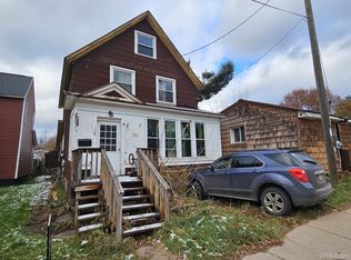 209 Vine St, Ishpeming, MI 49849