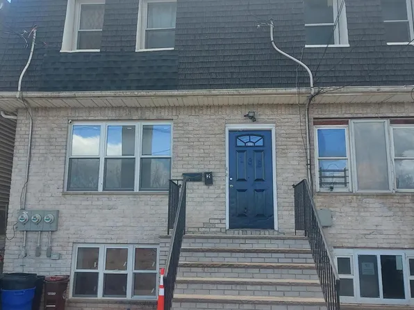 133 Eaton Pl, Staten Island, NY 10302