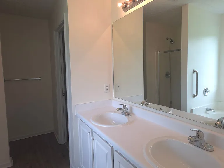 2895 Gallery Grv — Photo 3