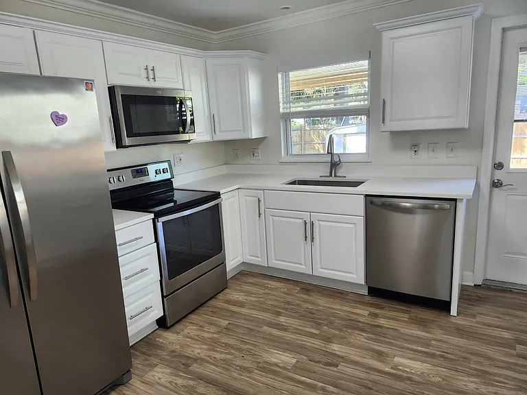 8110 Diagonal Rd N — Photo 13