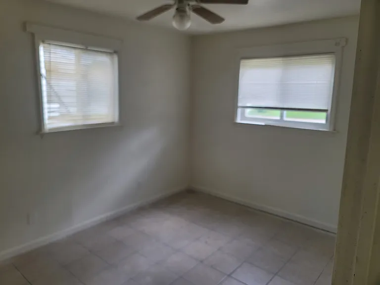 1413 Plaza Pl — Photo 16