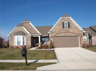 4104 Raintree Blvd, Greenwood, IN 46143