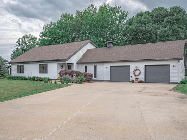 7415 Old Lakeport Rd, Sergeant Bluff, IA 51054