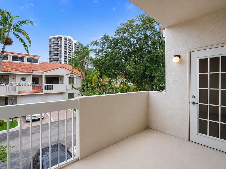 21378 Marina Cove Cir #11-B — Photo 26