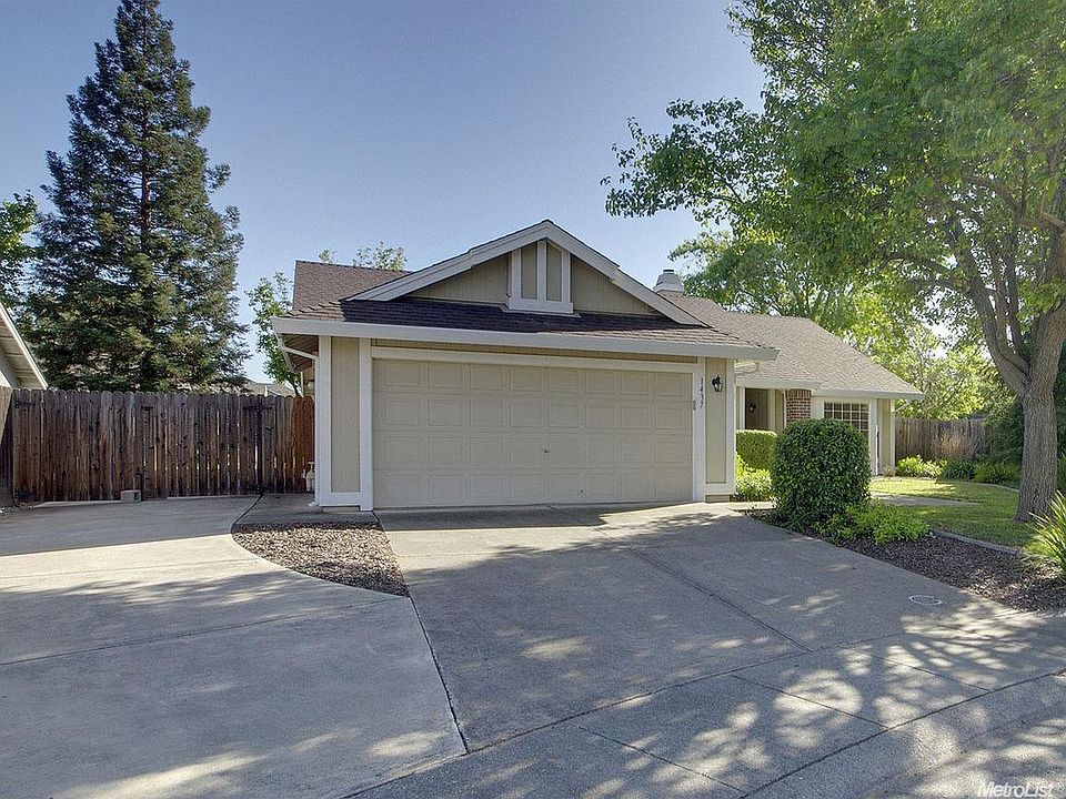 1st image of 1437 Everett Way