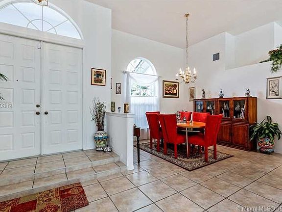 entrance-formal dining room