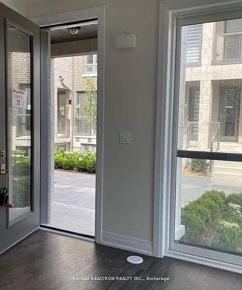 721 Lawrence Ave W #73 — Photo 8