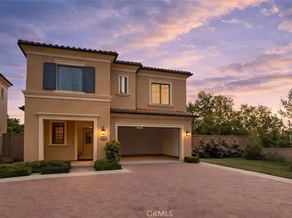 112 San Benito, Irvine, CA 92618