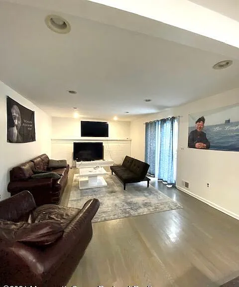 16 Bridle Dr — Photo 7