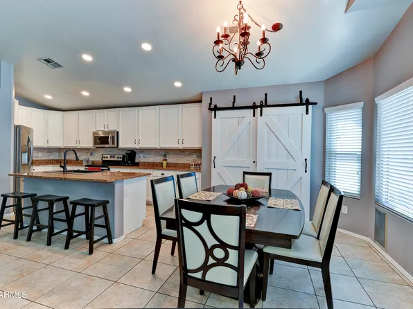 7435 W TRAILS Drive, Glendale, AZ 85308
